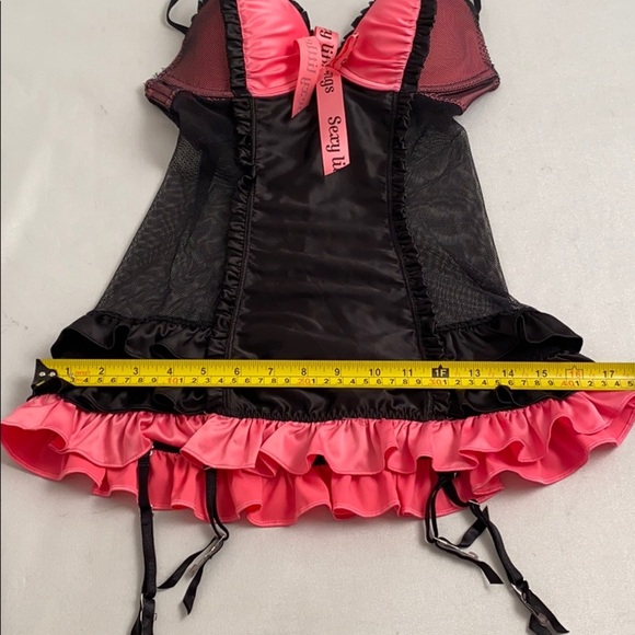 Victoria’s Secret Sexy Little Things black chemise with garters 34C - Picture 7 of 8